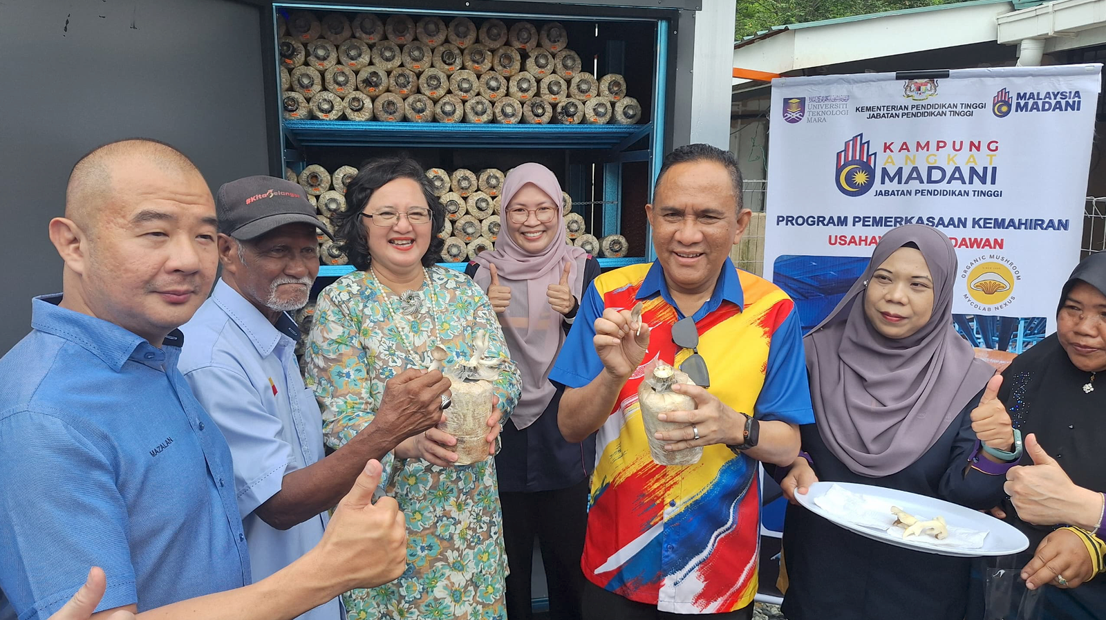 PROJEK KEUSAHAWANAN CENDAWAN